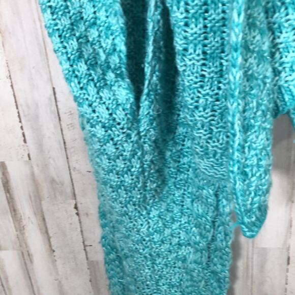Mermaid Gift Set! Cozy Mermaid Tail Slip In Blanket - Aqua Teal Mix in Deco Box - Picture 7 of 9